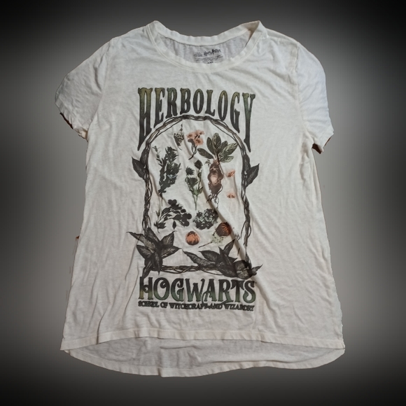 Herbology Hogwarts T-shirt - Picture 1 of 2
